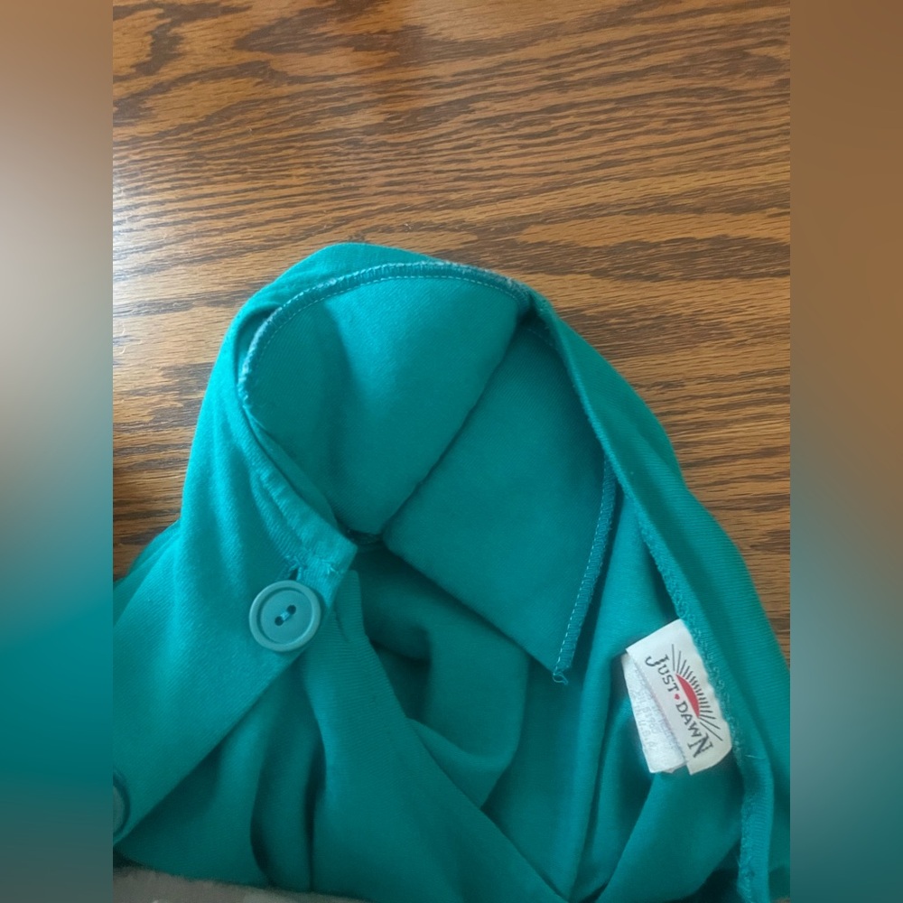 Turquoise Vintage Top with Shoulder Tops - Picture 9 of 9